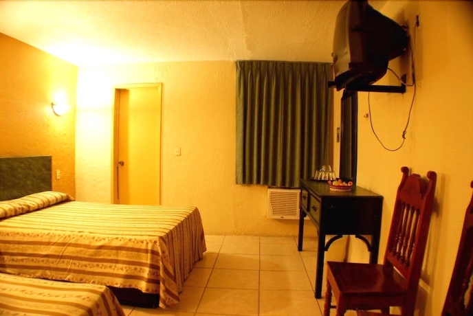Imagen de la habitación del Hotel Latino, Guadalajara. Foto 9