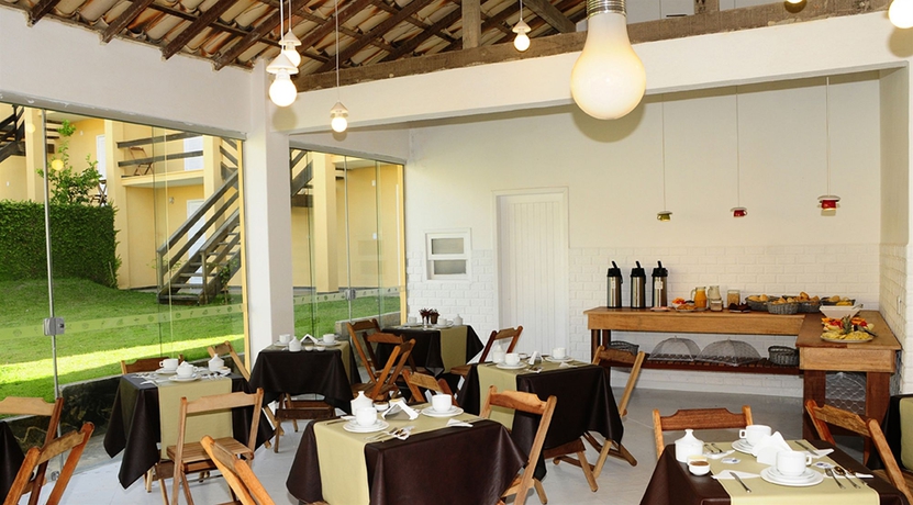 Imagen del bar/restaurante del Hotel Latitud Buzios. Foto 10