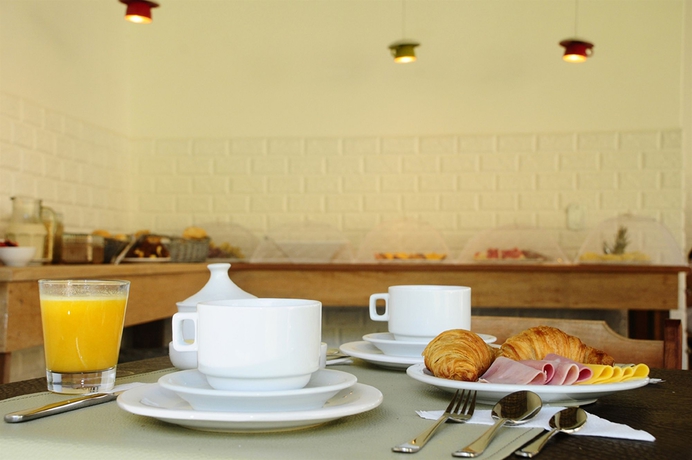 Imagen del bar/restaurante del Hotel Latitud Buzios. Foto 11