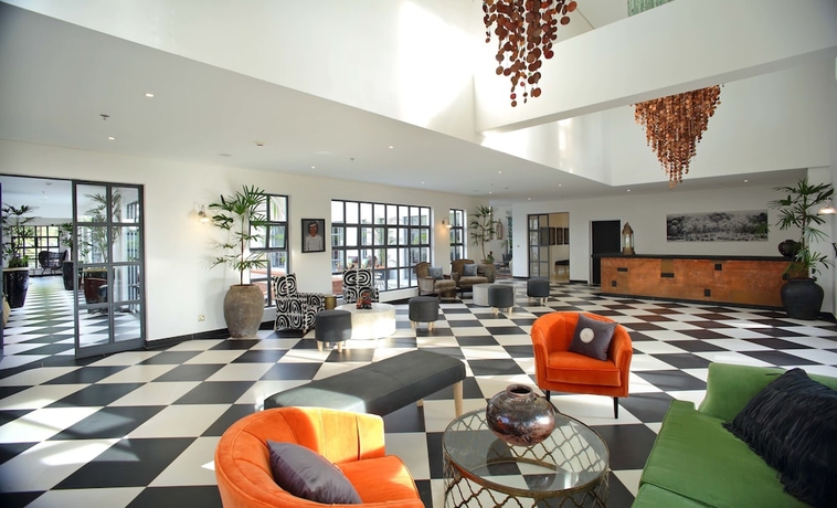 Imagen de los interiores del Hotel Latitude 0 Degrees. Foto 13