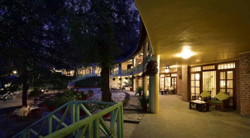 Imagen general del Hotel Latitude 29 By The Lake Resort. Foto 3