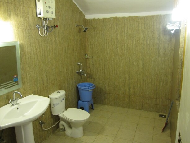 Imagen general del Hotel Latitude 29 By The Lake Resort. Foto 7