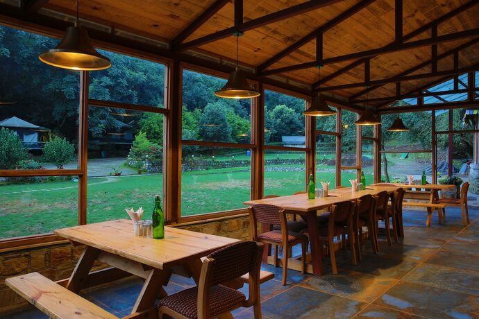 Imagen general del Hotel Latitude 29 By The Lake Resort. Foto 9