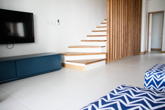 Imagen de los interiores del Hotel Latitude Luxury Seafront Apartments. Foto 9
