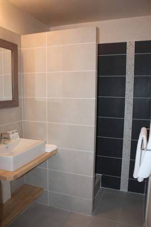 Imagen de la habitación del Hotel Latitude Ouest. Foto 13