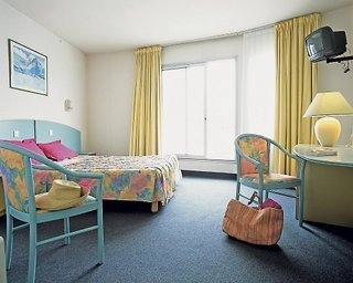 Imagen de la habitación del Hotel Latitudes les Equinoxes. Foto 2