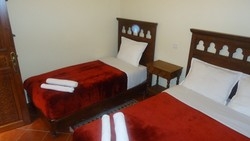 Imagen de la habitación del Hotel L'atlas Marrakech. Foto 2