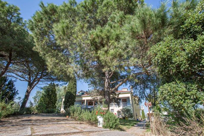 Imagen de los exteriores del Hotel Lato Azzurro. Foto 19