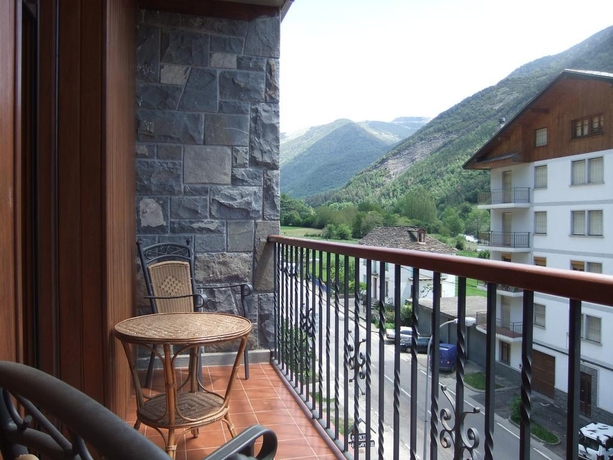 Imagen general del Hotel Latre. Foto 3