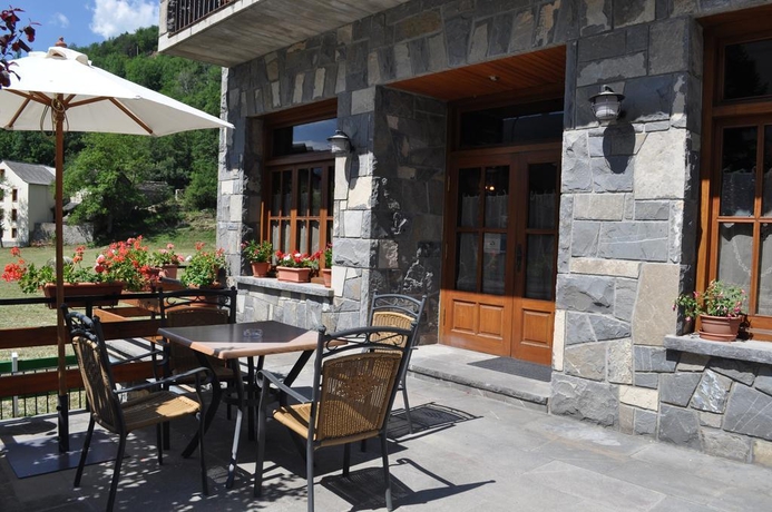 Imagen general del Hotel Latre. Foto 4