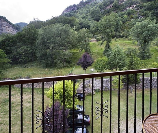 Imagen general del Hotel Latre. Foto 5