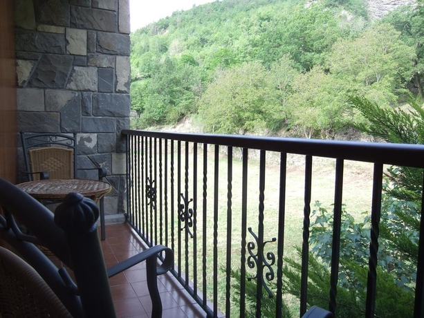 Imagen general del Hotel Latre. Foto 10