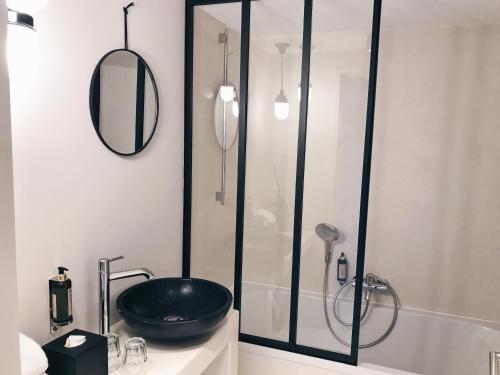 Imagen de la habitación del Hotel Latroupe Jardin Secret. Foto 5