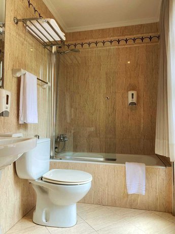 Imagen de la habitación del Hotel Lauaxeta Etxea. Foto 16