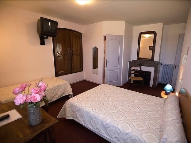 Imagen de la habitación del Hotel L'auberge Basque. Foto 11