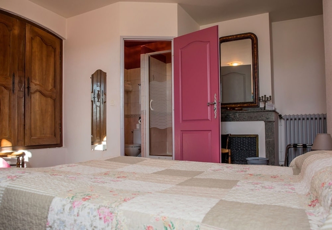 Imagen de la habitación del Hotel L'auberge Basque. Foto 15