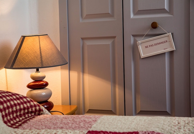 Imagen de la habitación del Hotel L'auberge Basque. Foto 17