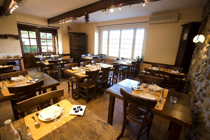 Imagen del bar/restaurante del Hotel L'auberge Basque. Foto 2