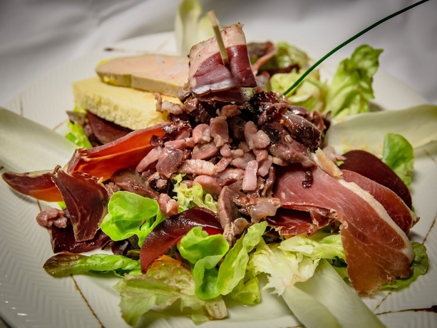 Imagen del bar/restaurante del Hotel L'auberge Basque. Foto 6