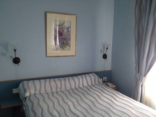 Imagen de la habitación del Hotel L'auberge Des 3 Marches. Foto 4