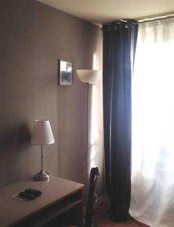 Imagen de la habitación del Hotel L'auberge Des 3 Marches. Foto 6