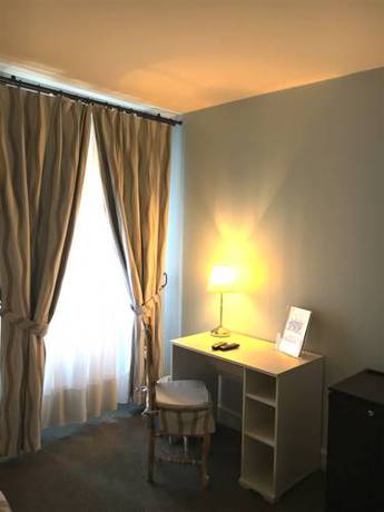 Imagen de la habitación del Hotel L'auberge Des 3 Marches. Foto 9