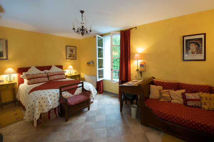 Imagen del bar/restaurante del Hotel L'auberge Des Glycines. Foto 4