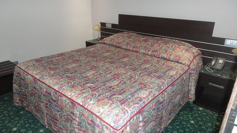 Imagen de la habitación del Hotel L'auberge Du Souverain. Foto 8