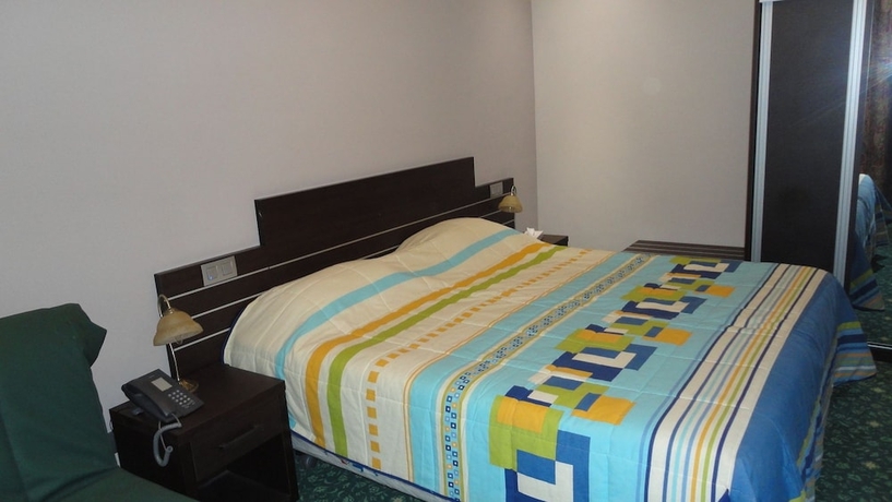 Imagen de la habitación del Hotel L'auberge Du Souverain. Foto 11