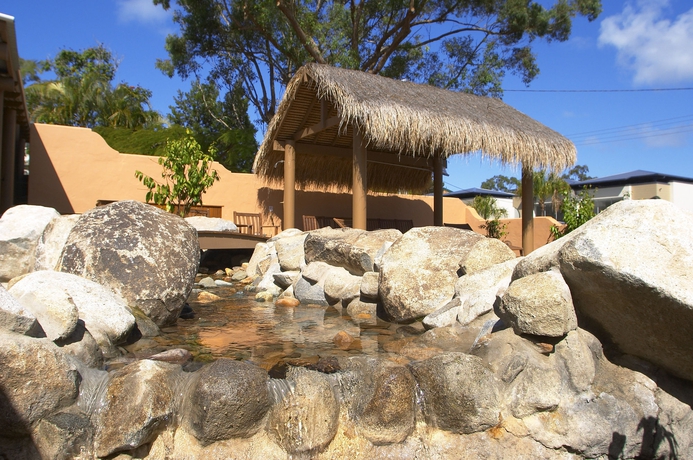 Imagen de la piscina del Hotel L'auberge Noosa. Foto 16