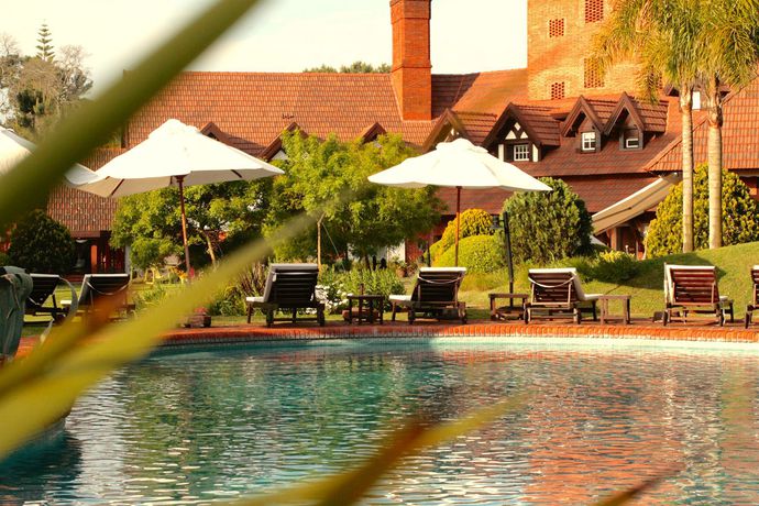 Imagen de la piscina del Hotel L'auberge, PUNTA DEL ESTE. Foto 16