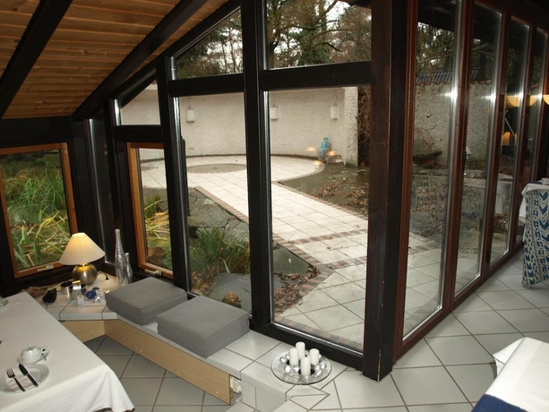 Imagen de la piscina del Hotel L'auberge, Walldorf. Foto 15