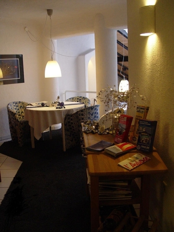Imagen del bar/restaurante del Hotel L'auberge, Walldorf. Foto 4