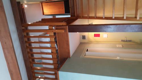 Imagen de la habitación del Hotel L'aubrac. Foto 10