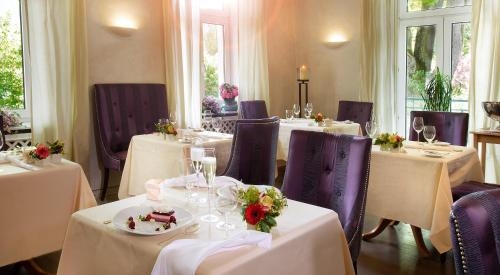 Imagen del bar/restaurante del Hotel Laudensacks Parkhotel and Beauty Spa. Foto 4