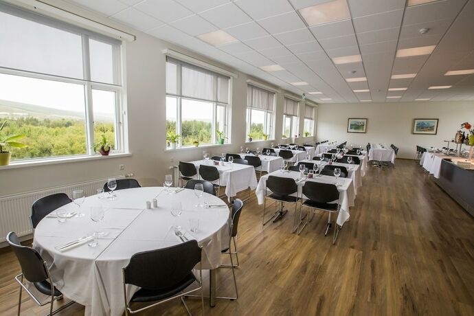 Imagen del bar/restaurante del Hotel Laugar. Foto 13