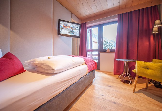 Imagen de la habitación del Hotel L&auml;rchenhof - Premium Apartments and Zimmer. Foto 11