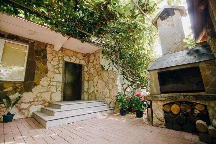 Imagen general del Hotel Laura Guest House, Sochi. Foto 14