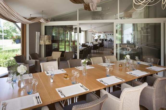 Imagen del bar/restaurante del Hotel Laurabos. Foto 6