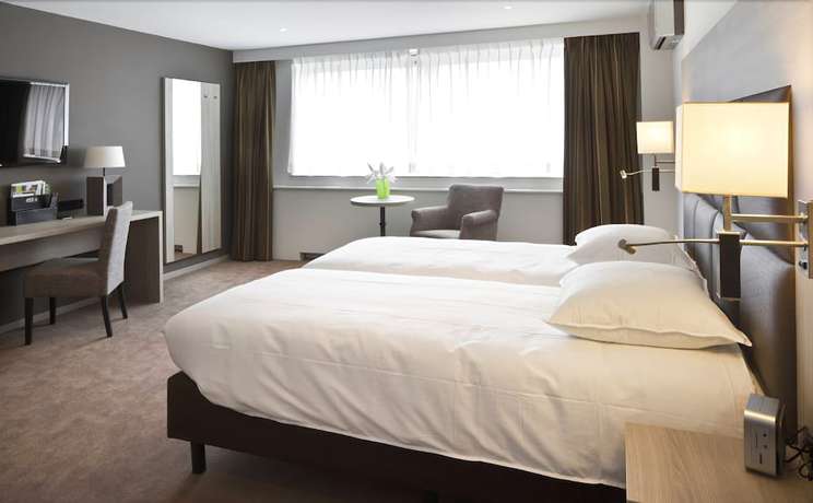 Imagen de la habitación del Hotel Laurabos. Foto 12