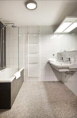Imagen de la habitación del Hotel Laurabos. Foto 16