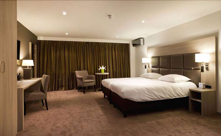 Imagen de la habitación del Hotel Laurabos. Foto 17