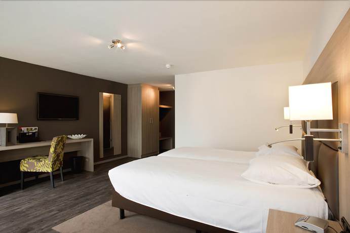 Imagen de la habitación del Hotel Laurabos. Foto 19
