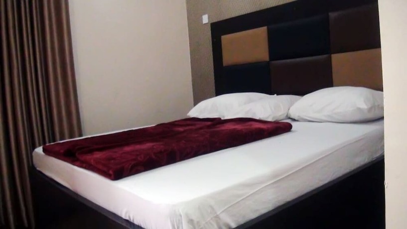 Imagen de la habitación del Hotel Laurel Blue Suites. Foto 16