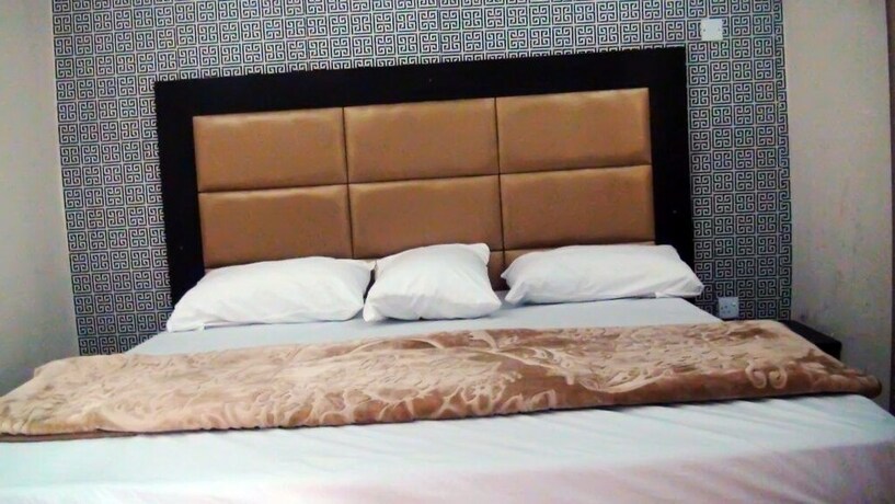 Imagen de la habitación del Hotel Laurel Blue Suites. Foto 19