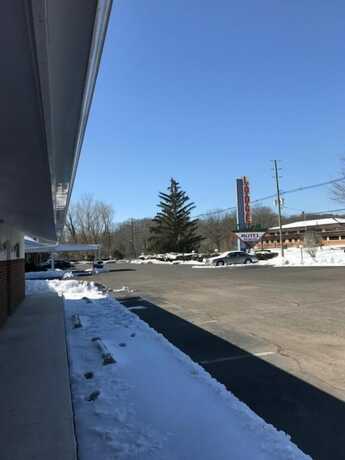 Imagen general del Hotel Laurel Notch Motel. Foto 2
