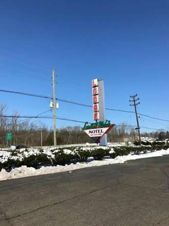 Imagen general del Hotel Laurel Notch Motel. Foto 8