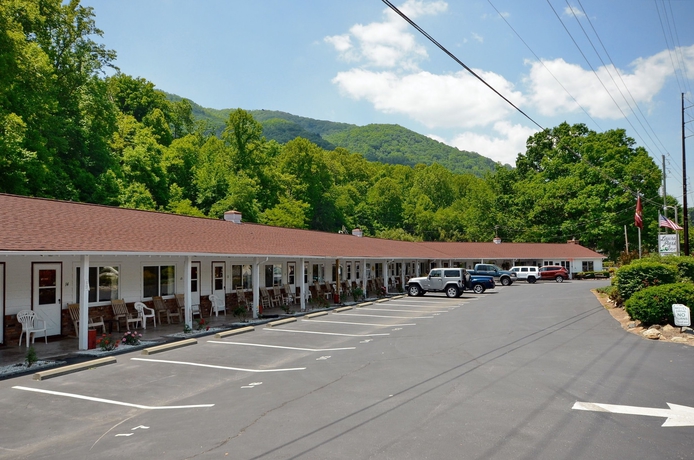 Imagen de los exteriores del Hotel Laurel Park Inn. Foto 7