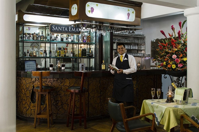 Imagen del bar/restaurante del Hotel Laureles 70. Foto 4