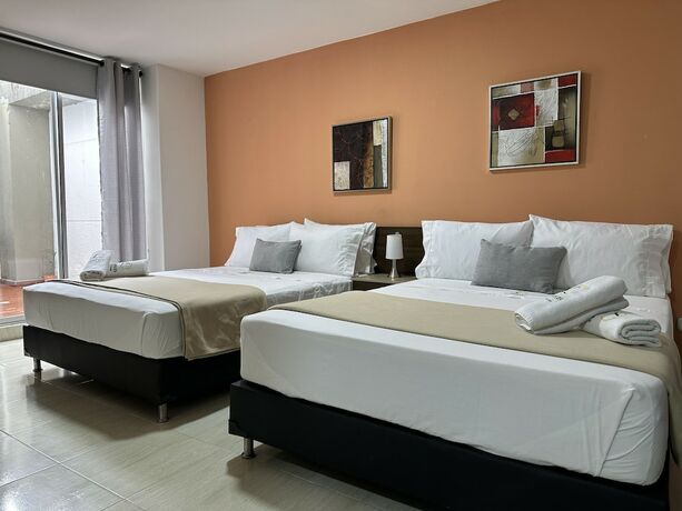 Imagen de la habitación del Hotel Laureles Grand House LGH. Foto 13